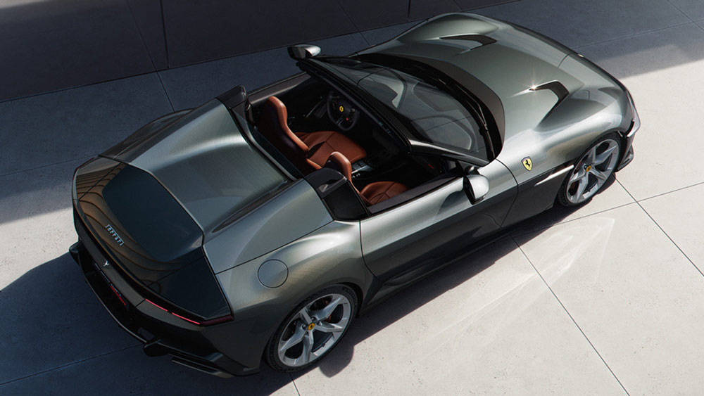 Tre Quarti Posteriore Lato Passeggero Alto di Ferrari 12 Cilindri Spyder Tre Quarti Posteriore Lato Passeggero Alto di Ferrari 12 Cilindri Spyder